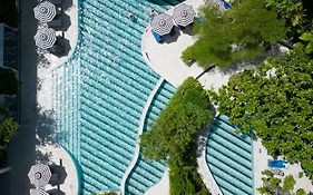 เดอะรอยัล พาราไดซ์ โฮเต็ล แอนด์ สปา (มาตรฐาน SHA Plus+)